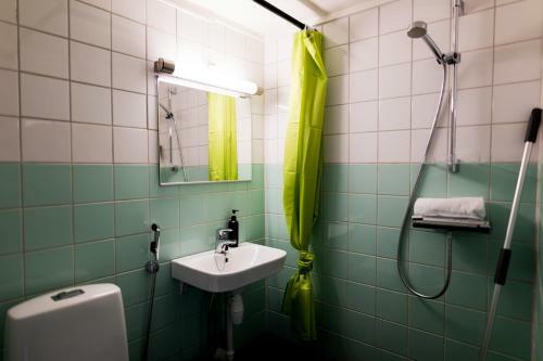 My� Hostel
