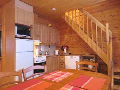 Holiday Home Nuottiukko