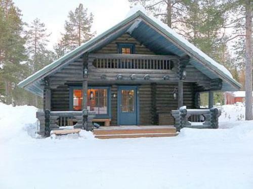 Holiday Home Tikkatupa