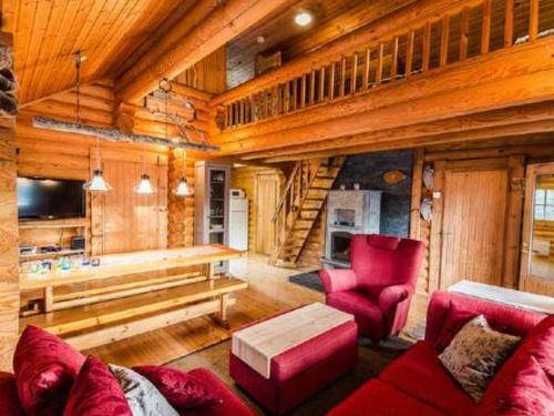 Holiday Home Tikkatupa