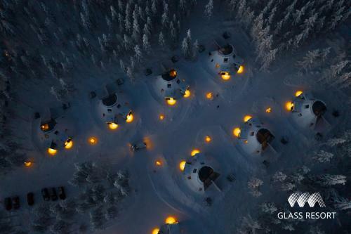 Hotel Glass Resort