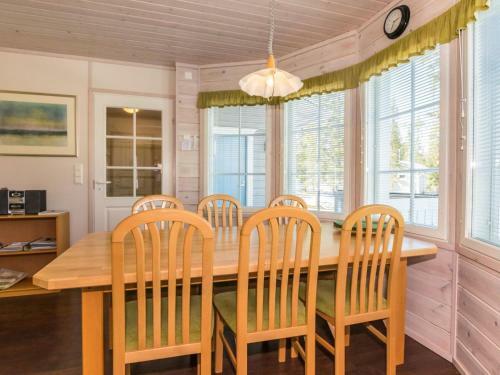 Holiday Home Vuosselinhovi B