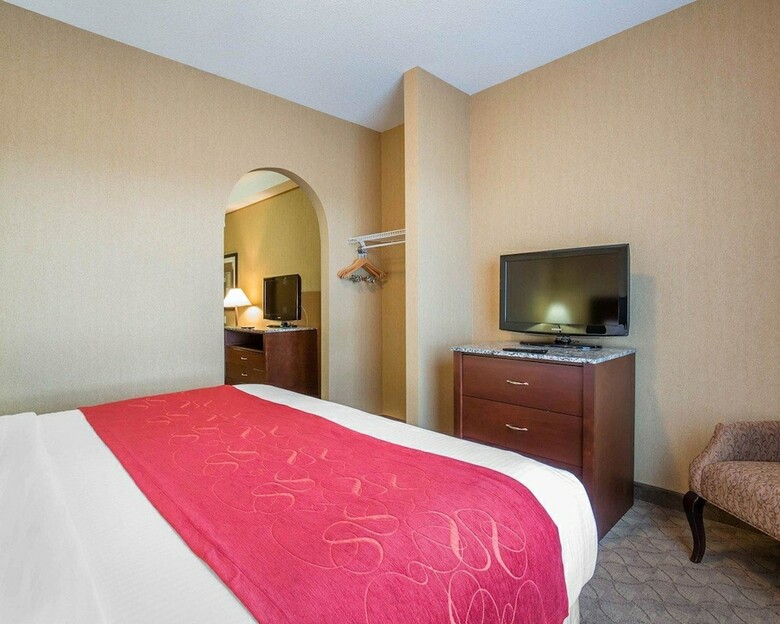 Hotel Comfort Inn & Suites