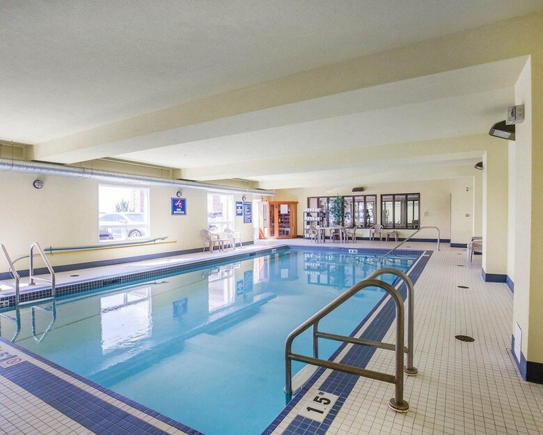Hotel Comfort Inn & Suites