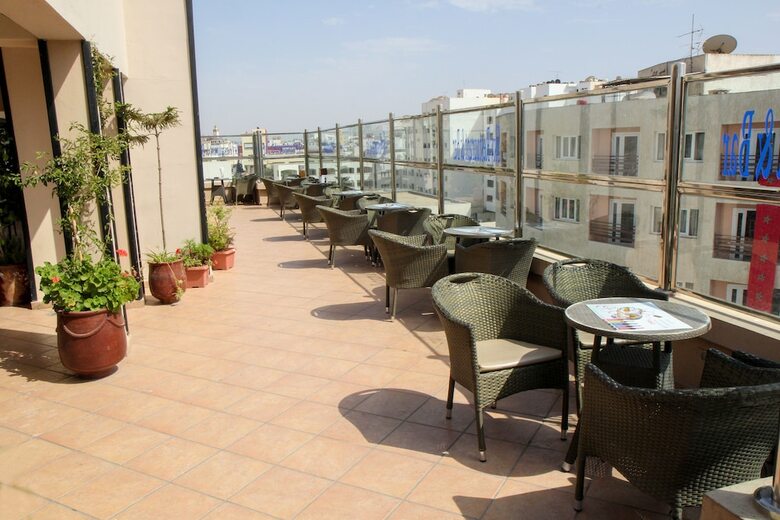 New Farah Hotel