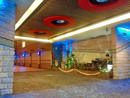 Spring Breeze Boutique Motel