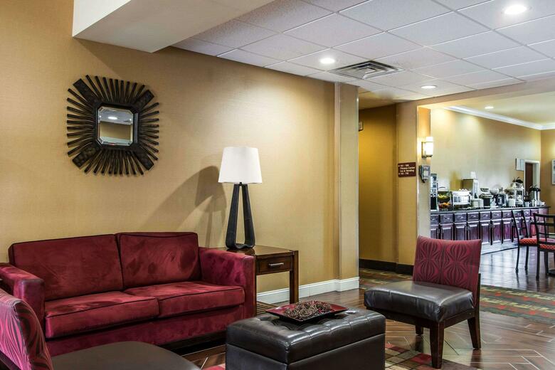 Hotel Sleep Inn & Suites