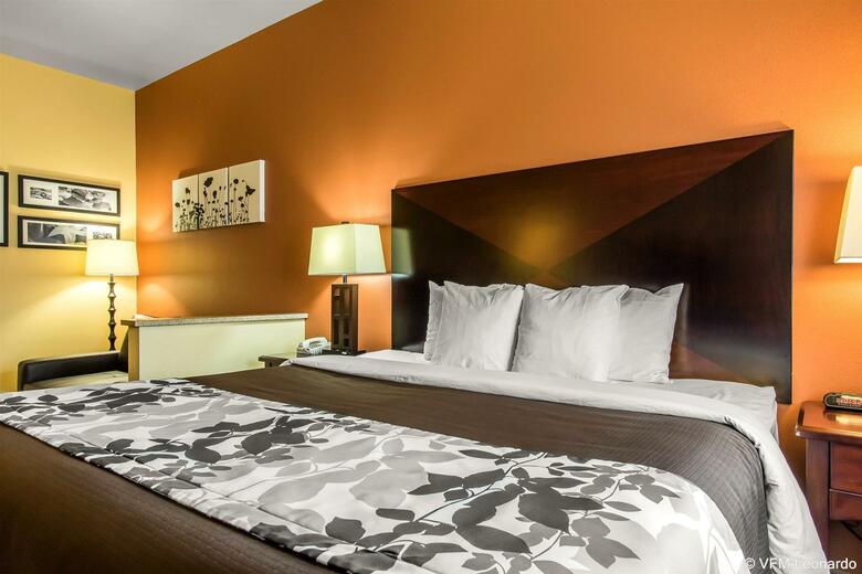 Hotel Sleep Inn & Suites