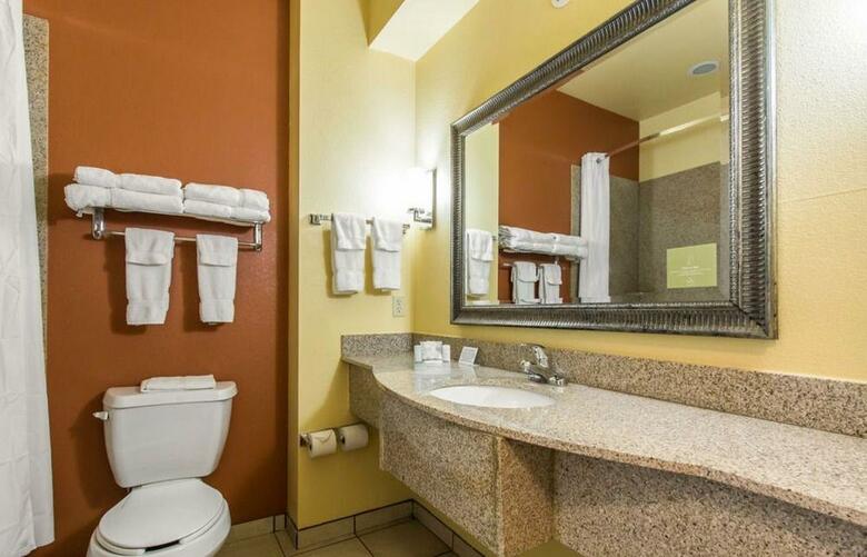 Hotel Sleep Inn & Suites