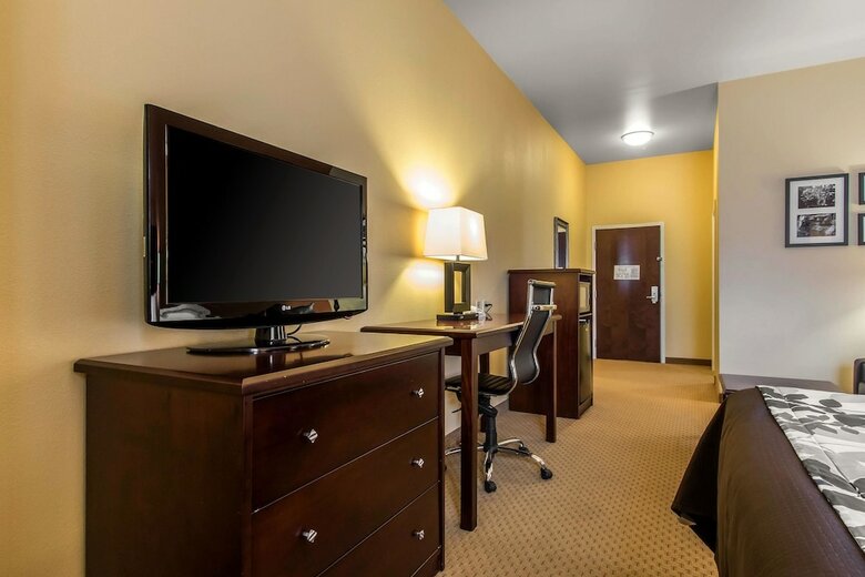 Hotel Sleep Inn & Suites
