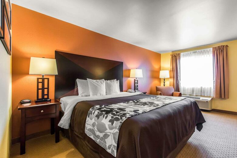 Hotel Sleep Inn & Suites