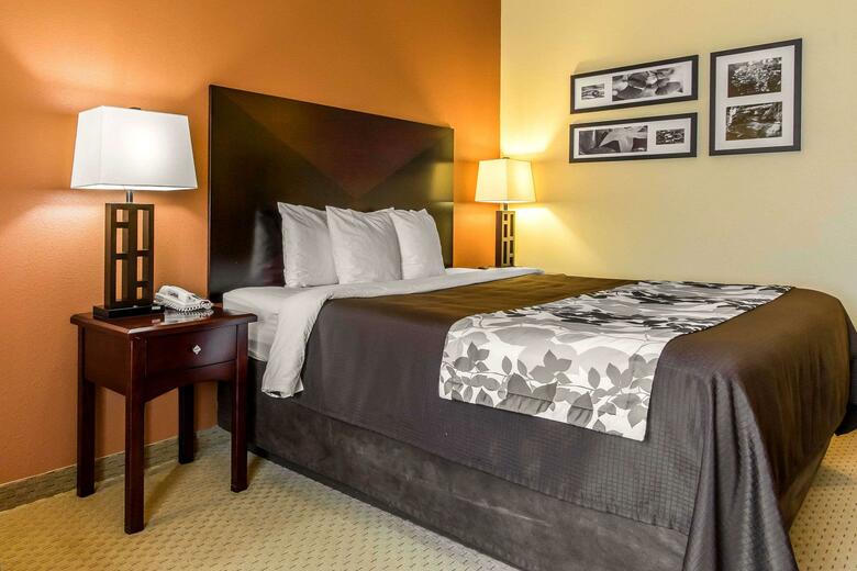 Hotel Sleep Inn & Suites