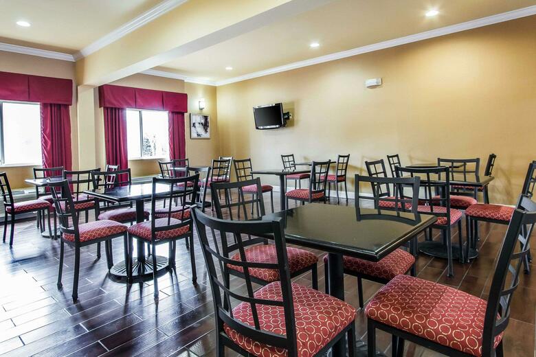 Hotel Sleep Inn & Suites