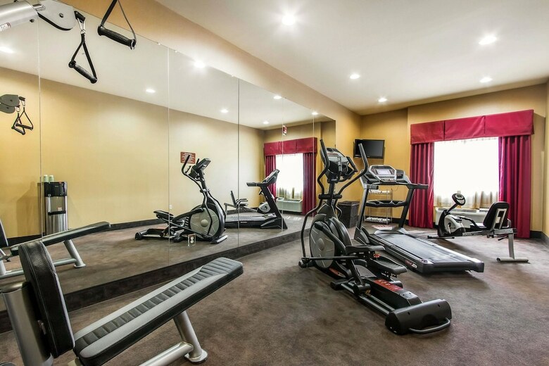 Hotel Sleep Inn & Suites