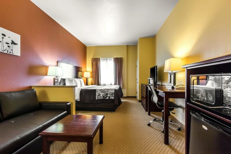 Hotel Sleep Inn & Suites