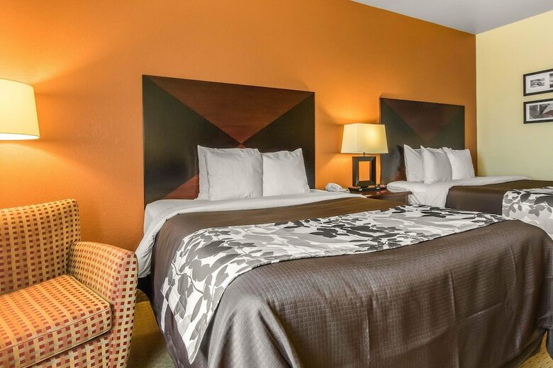 Hotel Sleep Inn & Suites