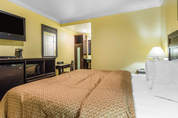 Hotel Quality Inn University