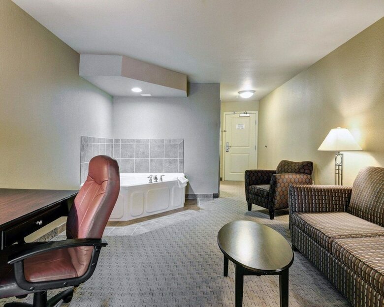 Hotel Comfort Suites