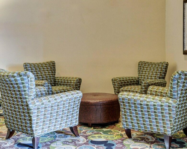 Hotel Comfort Suites