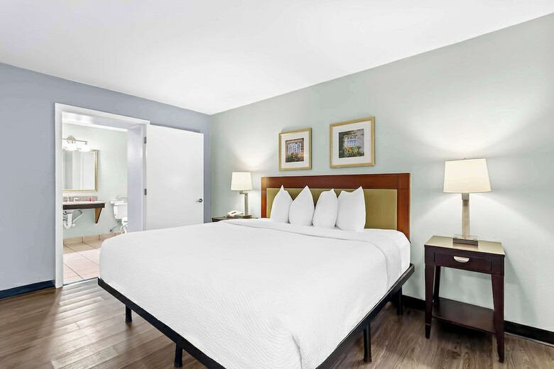 Hotel Mainstay Suites