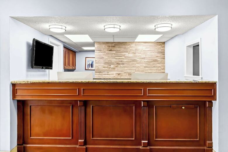 Hotel Mainstay Suites