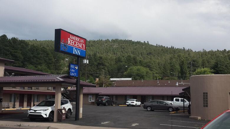 Hotel American Regency Inn