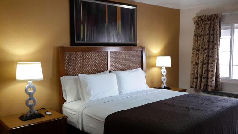 Hotel American Regency Inn