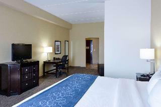 Hotel Comfort Suites Frisco
