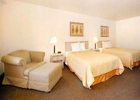 Hotel Quality Inn & Suites