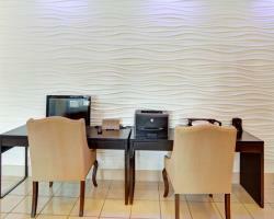 Hotel Comfort Suites