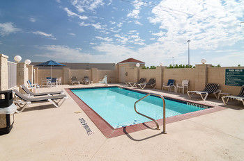 Hotel Comfort Inn & Suites