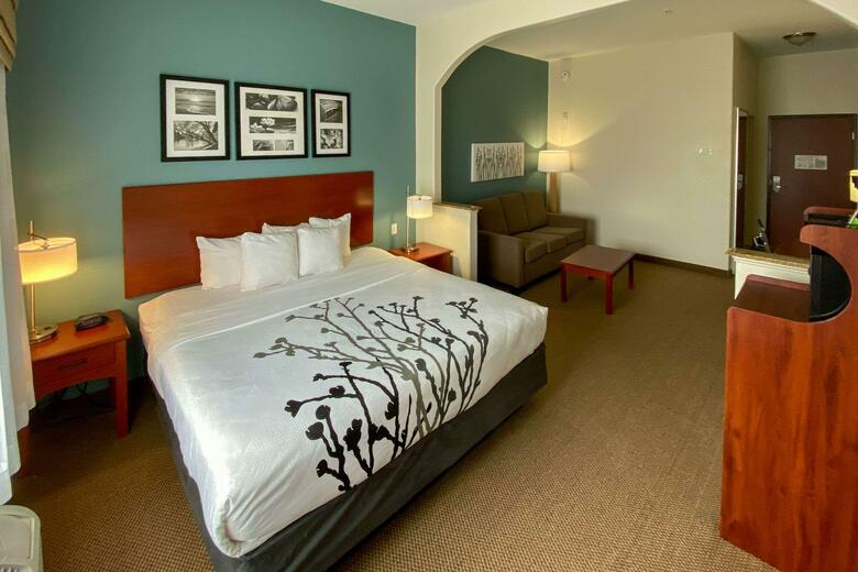 Hotel Sleep Inn & Suites