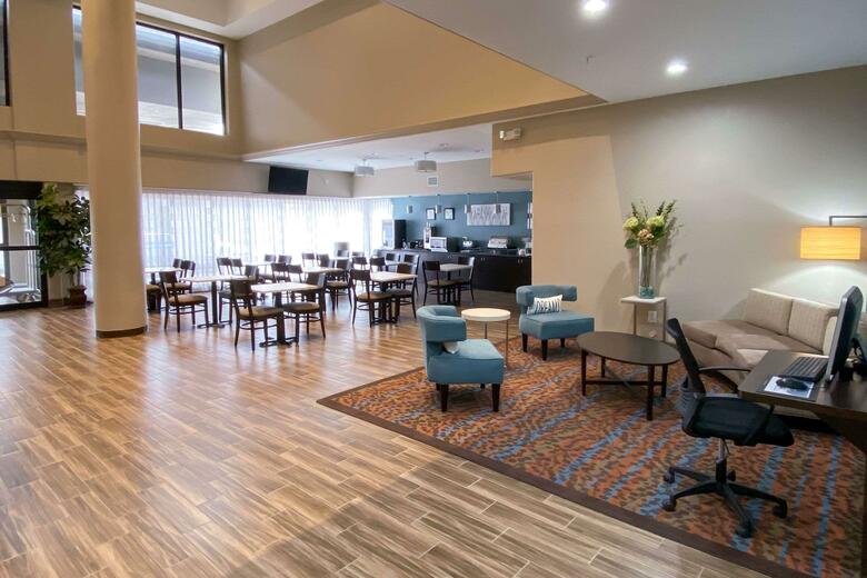 Hotel Sleep Inn & Suites