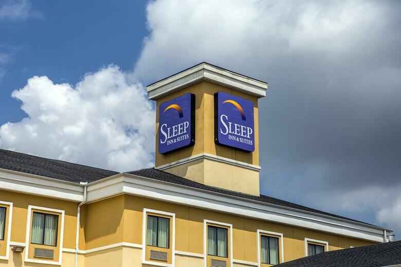 Hotel Sleep Inn & Suites