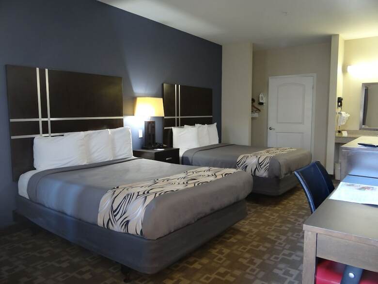 Hotel Econo Lodge  Inn & Suites