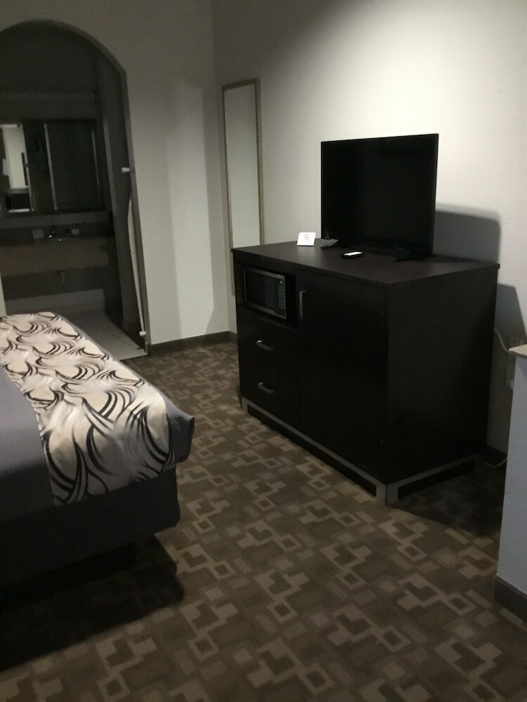 Hotel Econo Lodge  Inn & Suites