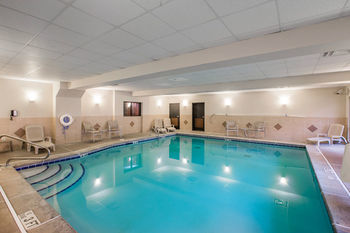 Hotel Comfort Suites