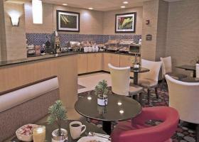 Hotel Comfort Suites