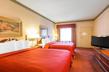 Hotel Quality Inn Near Six Flags