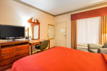 Hotel Quality Inn Near Six Flags