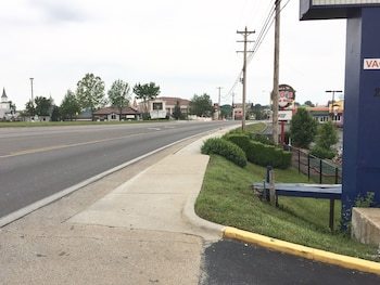 Hotel 1st Inn Branson