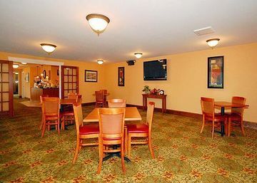 Quality Inn & Suites Evergreen Hotel