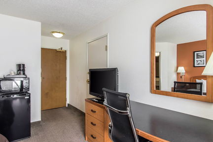 Hotel Sleep Inn & Suites