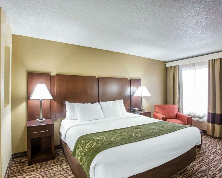 Hotel Comfort Suites