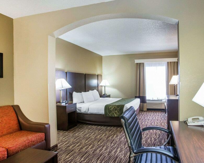 Hotel Comfort Suites