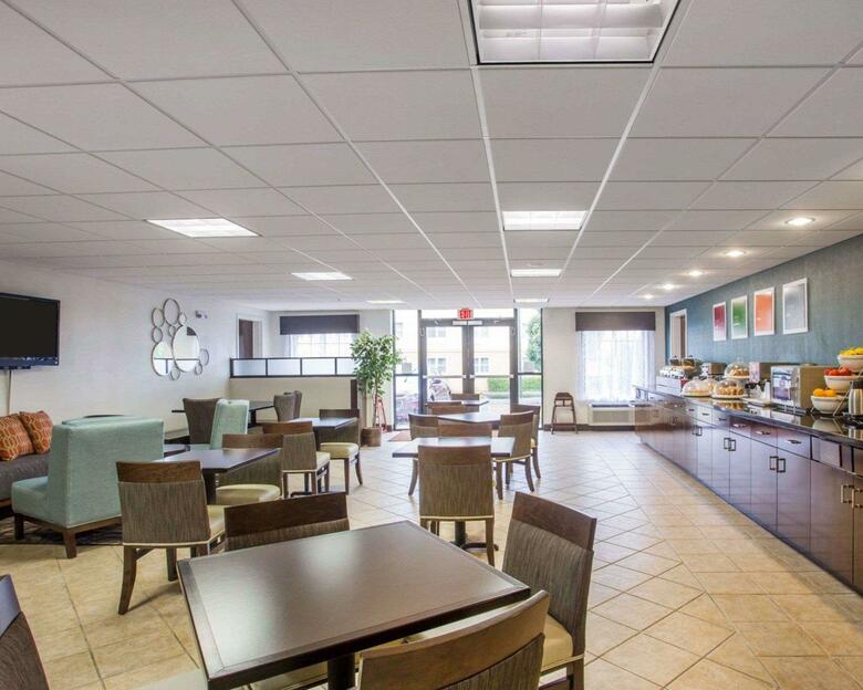 Hotel Comfort Suites