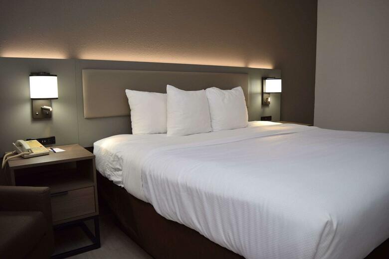Hotel Comfort Inn Carrier Circle