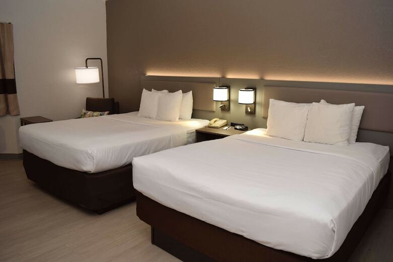 Hotel Comfort Inn Carrier Circle