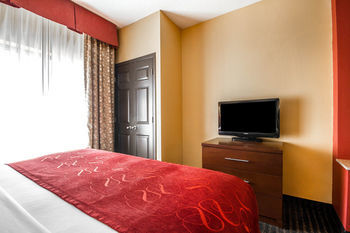 Hotel Comfort Suites