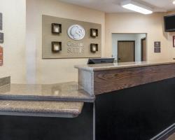 Hotel Comfort Suites